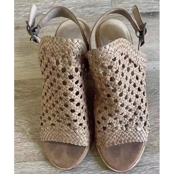Eileen Fisher Shoes - Eileen Fisher Rory Woven Leather Sandal Natural Taupe Color Euro 38 US Size 7